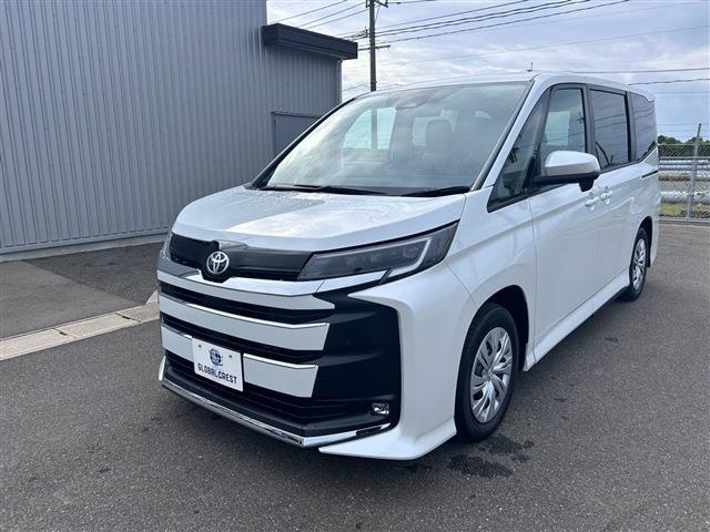 Toyota Noah 3