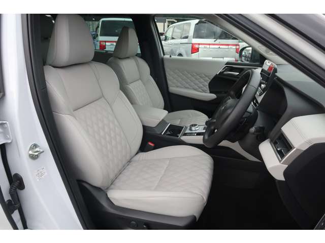 Mitsubishi Outlander 7