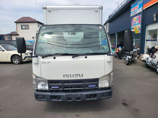 Isuzu Elf 2