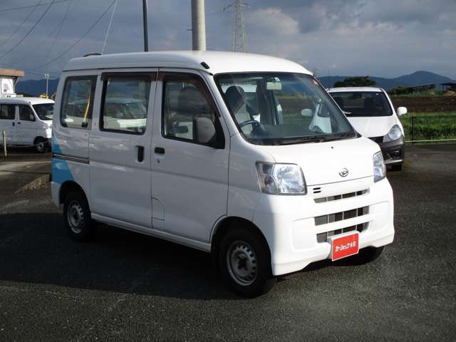 Daihatsu Hijet Cargo 6
