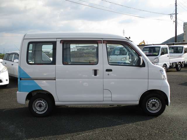 Daihatsu Hijet Cargo 7