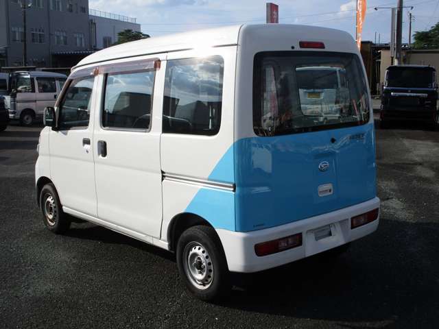 Daihatsu Hijet Cargo 9