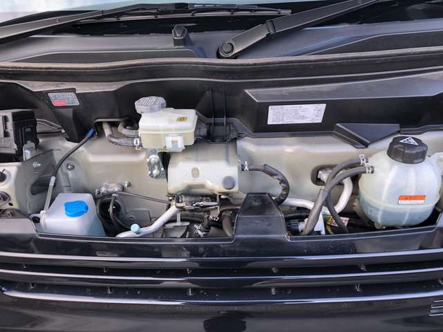 Nissan NV100 Clipper 11