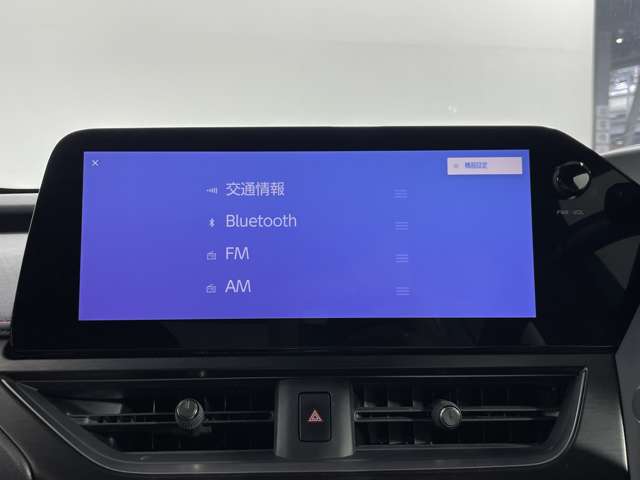 Lexus UX 6