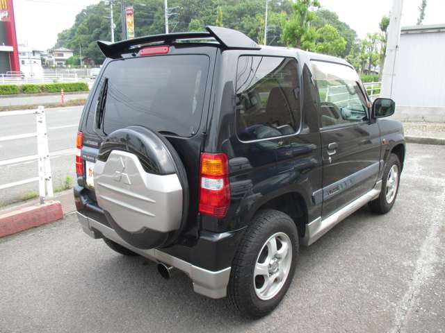 Mitsubishi Pajero Mini 7