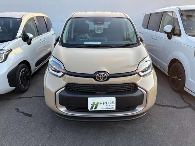 Toyota Sienta 5