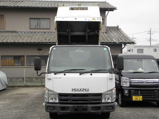 Isuzu Elf 8