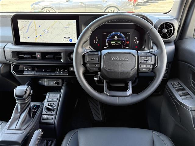 Toyota Land Cruiser FJ 2