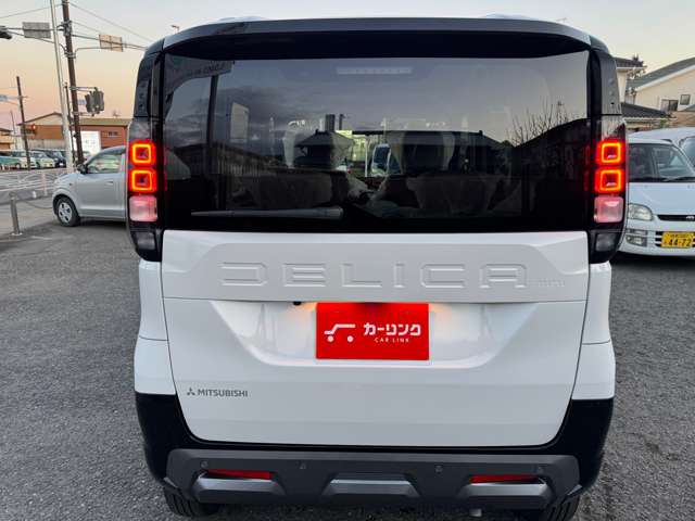 Mitsubishi Delica Mini 6