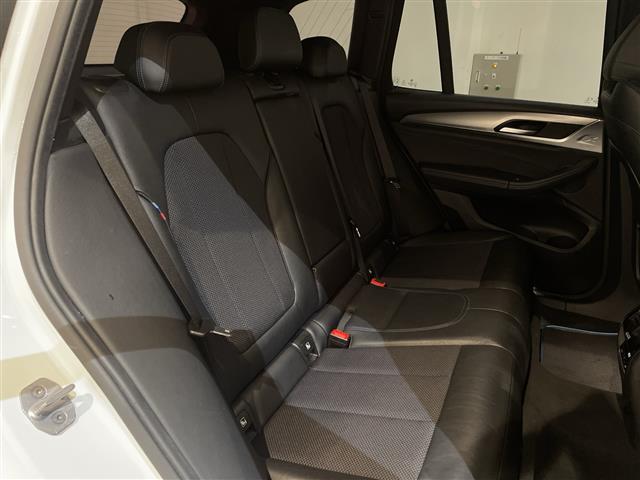 BMW X3 4