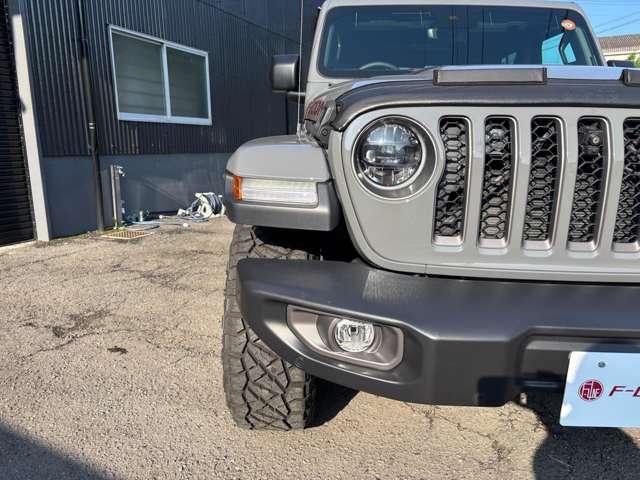Jeep Gladiator 8