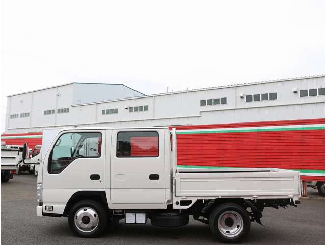 Isuzu Elf 12
