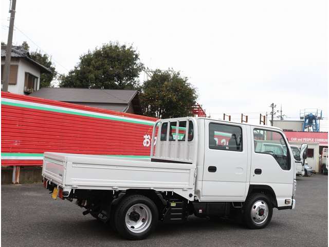 Isuzu Elf 9