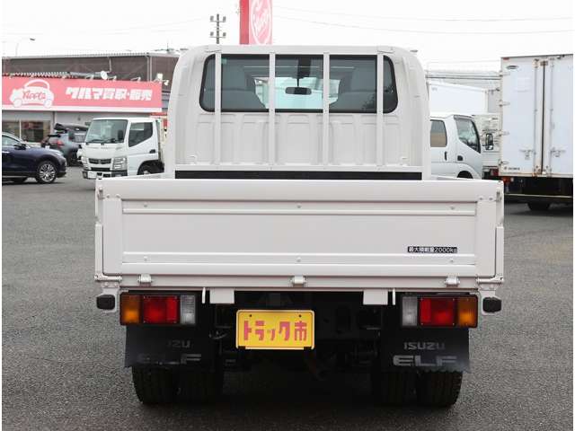 Isuzu Elf 10