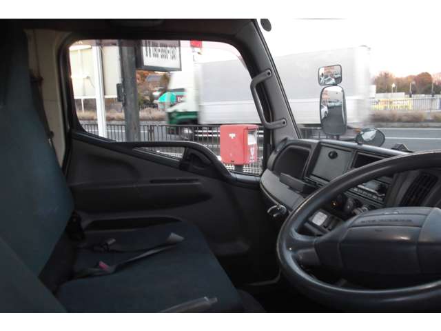 Mitsubishi Fuso Canter 8