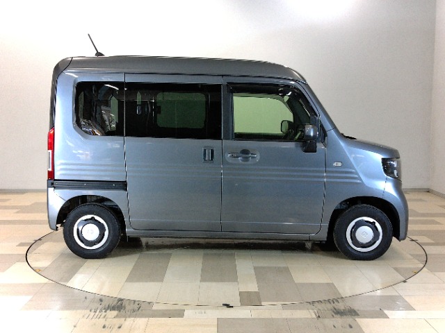 Honda N-VAN 9