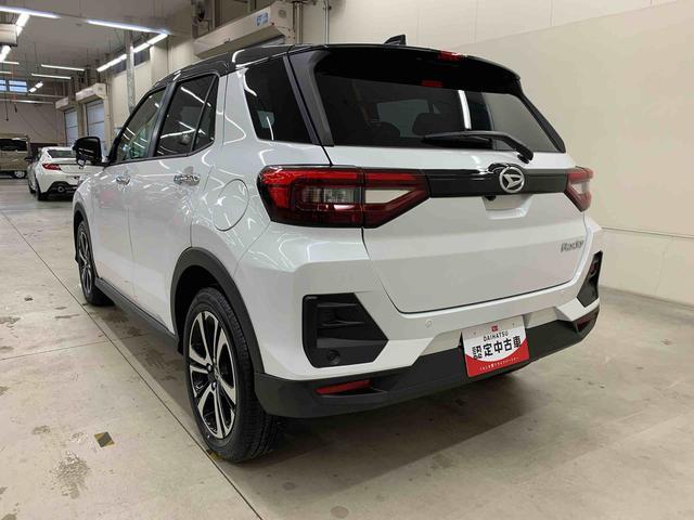 Daihatsu Rocky 12