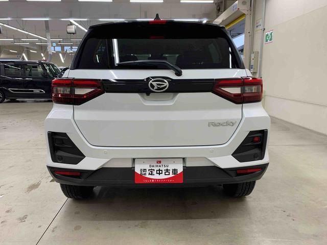 Daihatsu Rocky 6