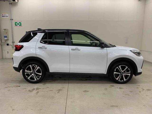 Daihatsu Rocky 7