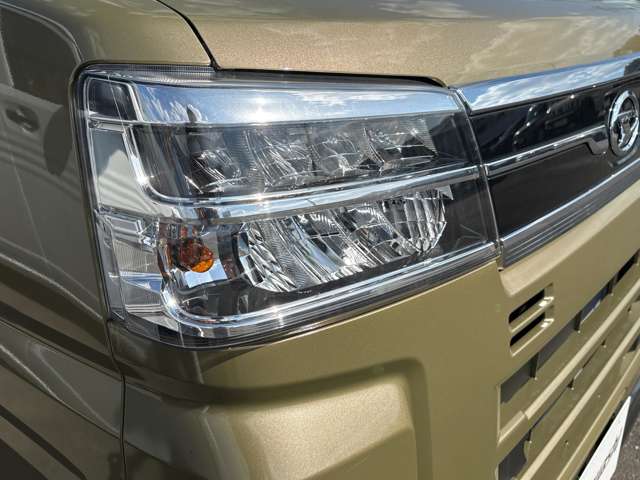 Daihatsu Atrai 11