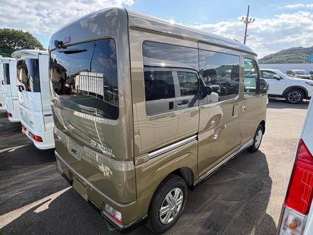 Daihatsu Atrai 5