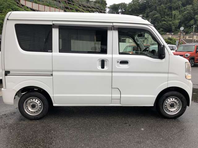 Nissan NV100 Clipper 6