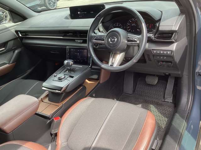 Mazda MX-30 3