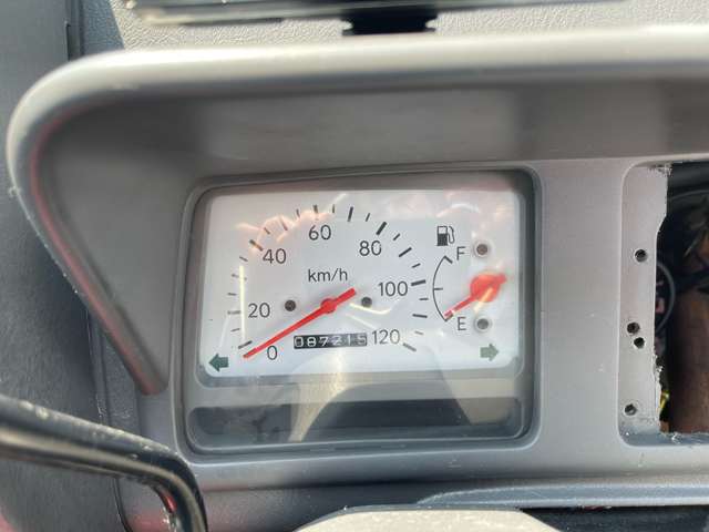 Daihatsu Midget II 11