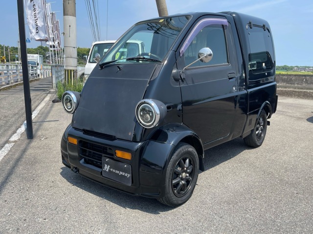 Daihatsu Midget II 2