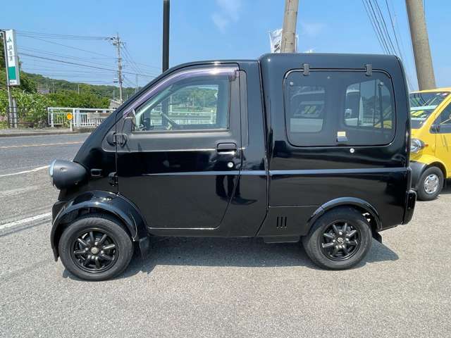 Daihatsu Midget II 4