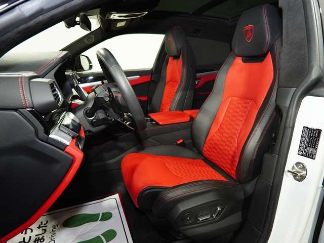 Lamborghini ウルス 12