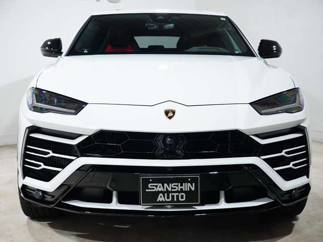 Lamborghini ウルス 4