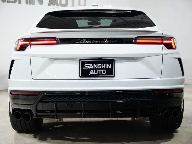 Lamborghini ウルス 6