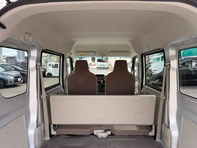 Suzuki Every 12