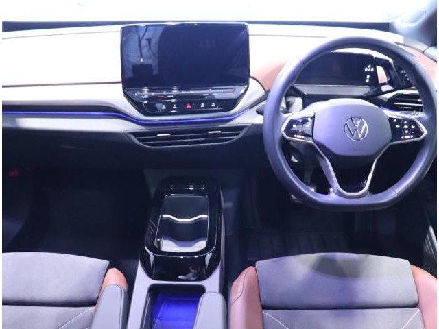 Volkswagen ID.4 6