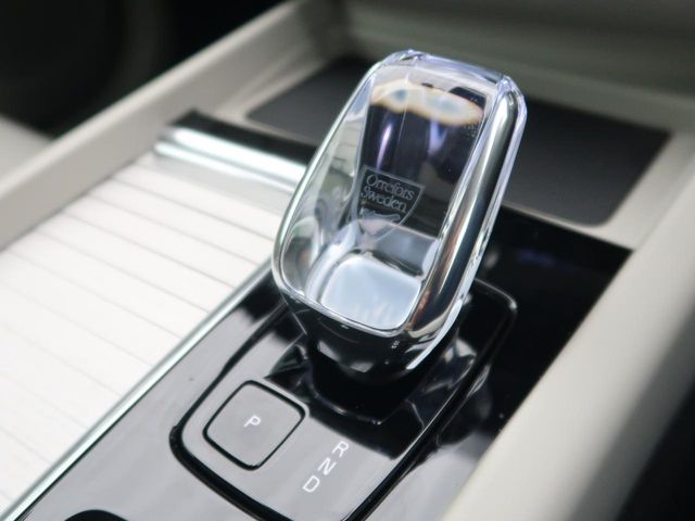 Volvo XC60 8