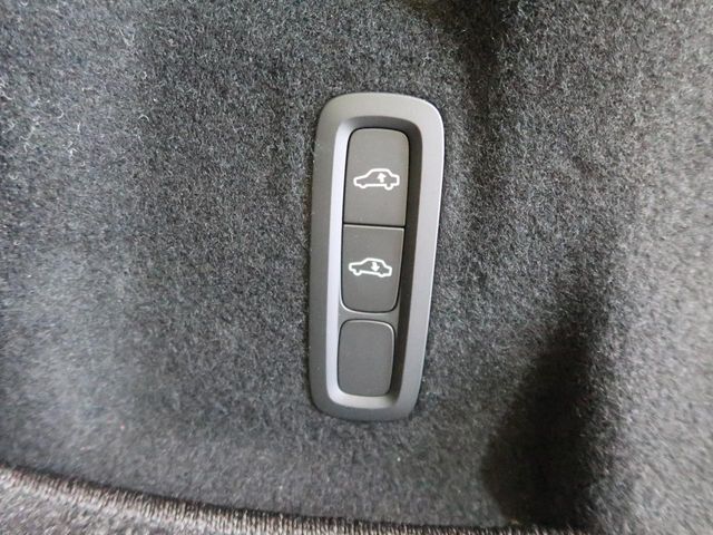 Volvo XC60 9