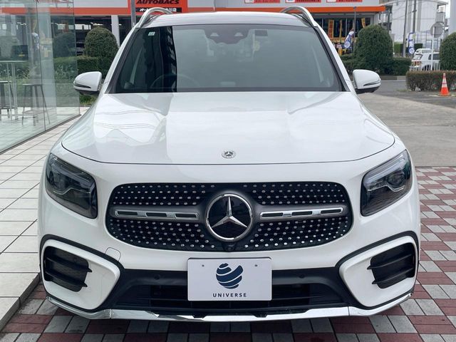 Mercedes-Benz GLB 12