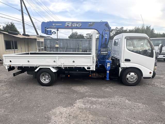 Hino Dutro 10