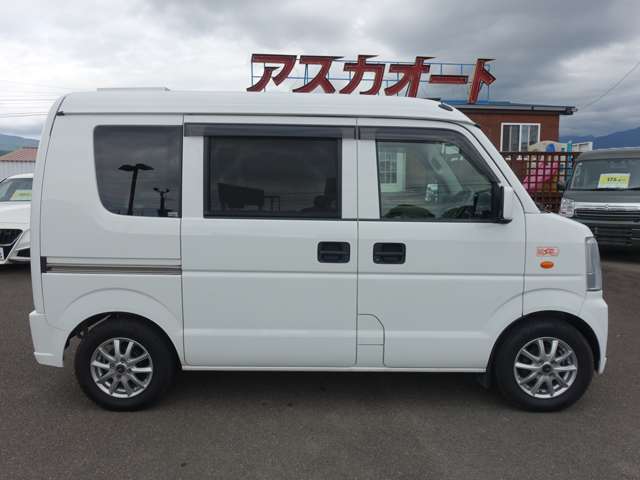 Nissan NV100 Clipper 4