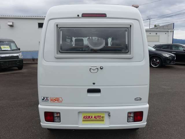Nissan NV100 Clipper 6