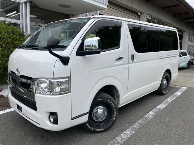 Toyota Hiace Van 2