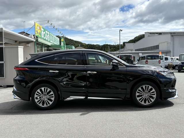 Toyota Harrier 5