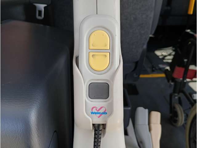 Toyota Hiace Van 11