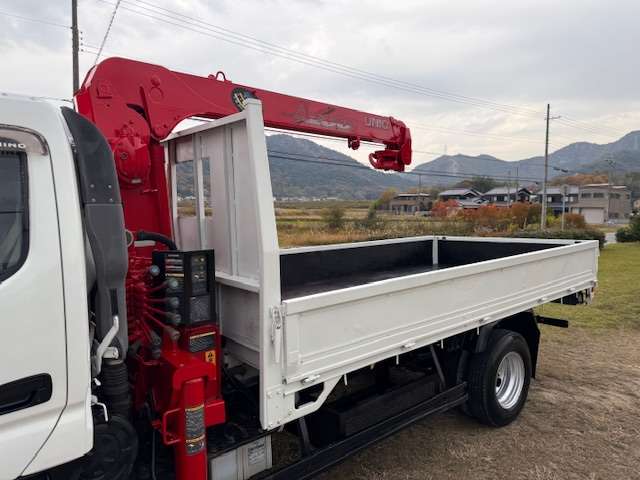 Hino Dutro 4
