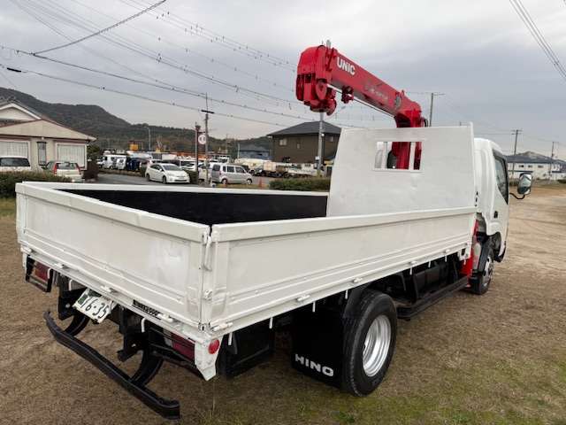 Hino Dutro 10