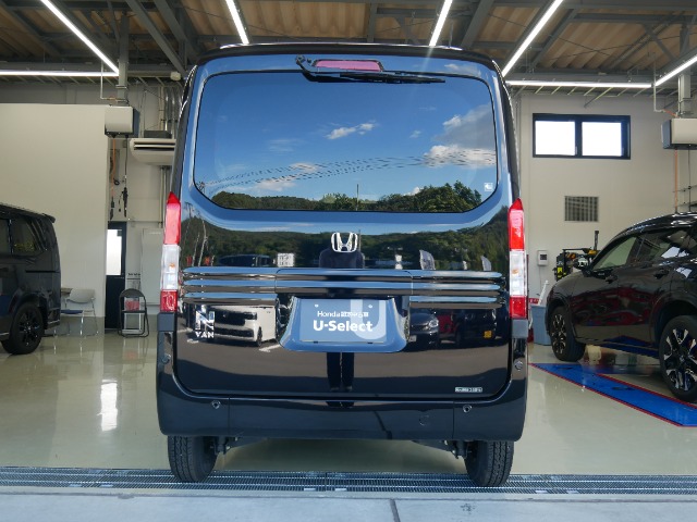 Honda N-VAN 6