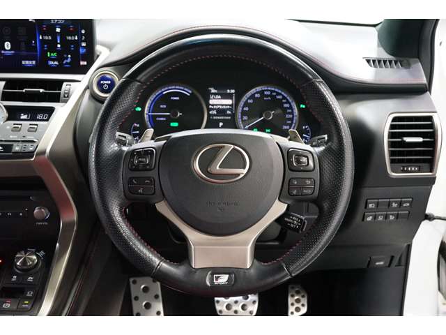 Lexus NX 9