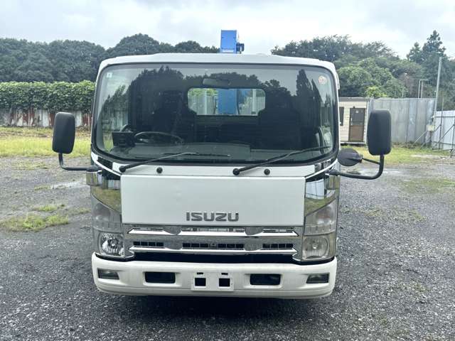 Isuzu Elf 2