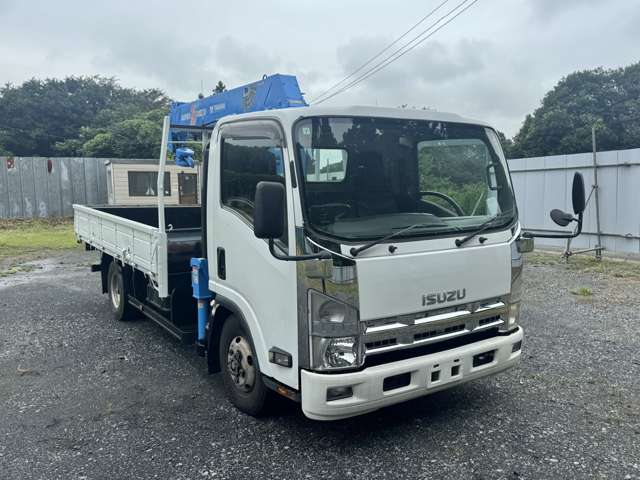 Isuzu Elf 3